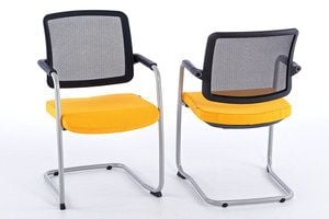 Die Rückenlehnen sind luftig und bequem